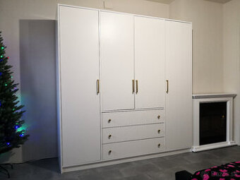 Skriňa Bali D4 Retro biela nová