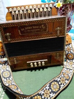 HELIGONKA.  SOPRANI. 2 HLAS. CF