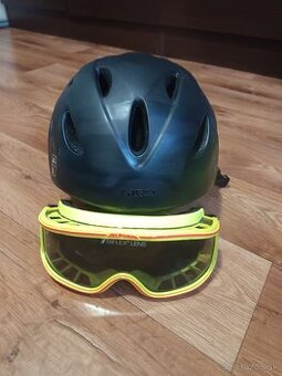 Lyžiarska prilba a lyžiarske okuliare pre mužov