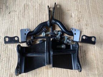 Držiaky na OEM hmlovky Honda NT1100