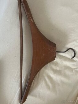 Veci na chalupu-vesiajy