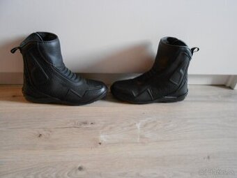 Predam nove kozene moto topanky zancky RST ATLAS