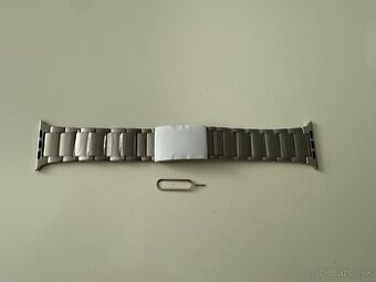 Titanovy remienok Apple Watch