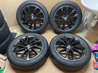 ŠKODA KAROQ 4x4 NOVÁ R18 PROCYON letní BRIDGESTONE DOT3724