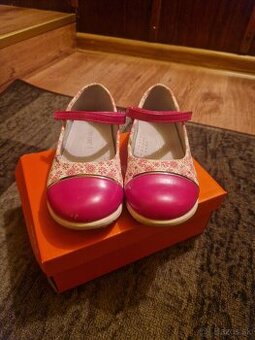 Dievčenské poltopánky