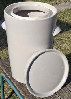 Predám súdok na kapustu