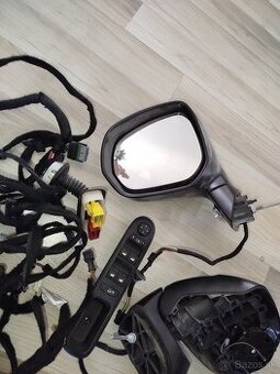 Ľavé spätné zrkadlo Peugeot 3008