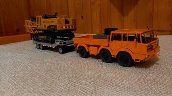 Tatra 813 trajler plus náklad pásový žeriav komplet