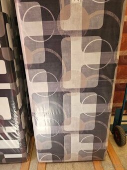 Váľanda výklopná molitánová s úložným priestorom