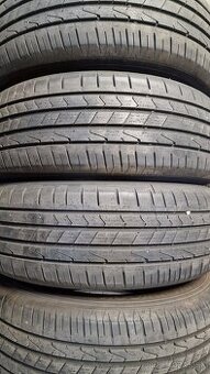 Predám 4ks pekné letné 215/65r17-99V Hankook