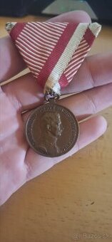 Bronzová medaila Karola I. Za statočnosť