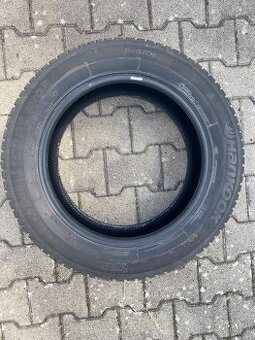 Zimné pneumatiky 215/60 R17