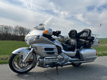 HONDA  GL 1800 GOLDWING