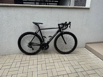 Cestný bicykel Focus Izalco 6.9