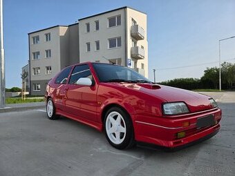 Renault 19 1.8 16V