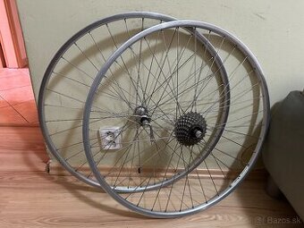 Bayer set kolies 28 622 Shimano naboje