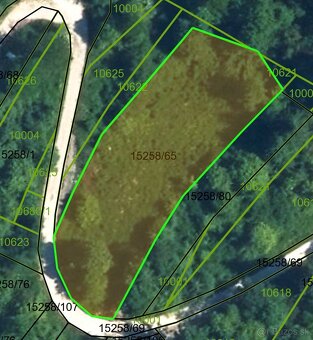 Slnecny pozemok na predaj 1690 m2