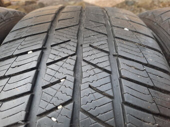 Zimne 235/50 r19