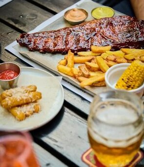 Kuchár/ka & Pomocný Kuchár/ka