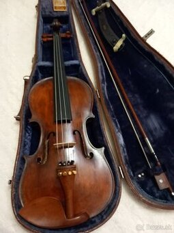 Predám staré husle s,komplet vybavou