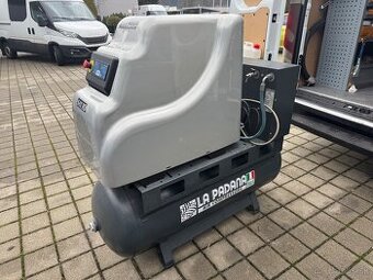 Predám skrutkový kompresor so sušičkou