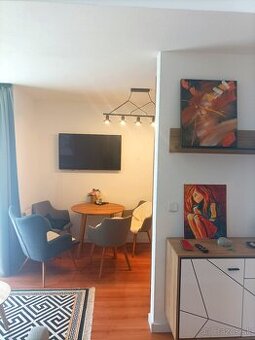 2-izbový byt s balkónom-Ružinov-Galvaniho-bez provizie - 1