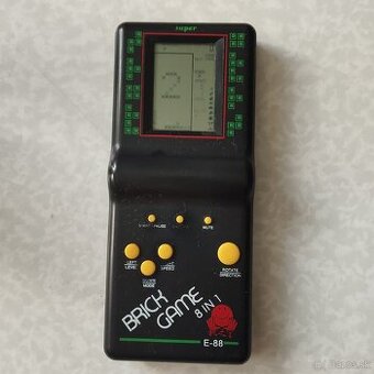 ZADARMO herná konzola - čítaj popis