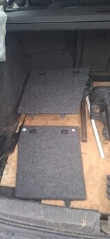 Škoda octavia 2 bočné dvierka kufra