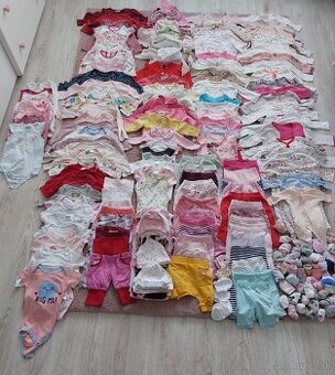 Dievčenské oblečenie