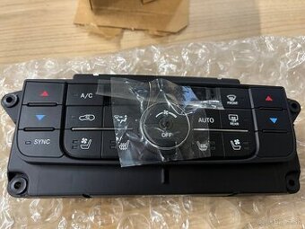 Jeep Grand Cherokee WK2 panel kurenia