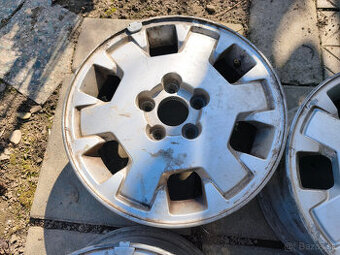 Volvo V70 XC P80 - originál 15" alu disky