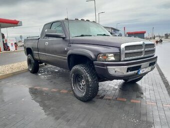 Dodge ram v8 5.2, pick up ,4x4 - 1