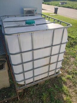 Nádrž 1000L IBC