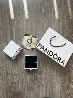 Pandora náramok