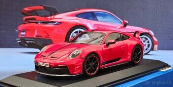 PORSCHE GT3 RS 1:18 RED/červená Maisto