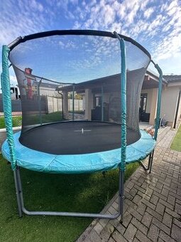 TRAMPOLINA