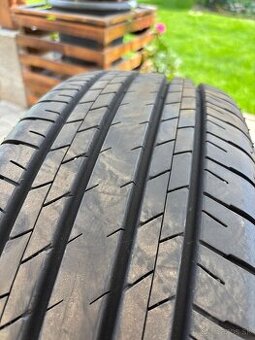 Bridgestone Alenza 225/60 R18