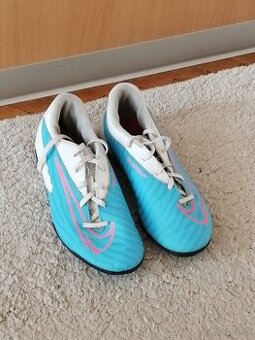 Predám kopačky nike phantom vel. 38,5
