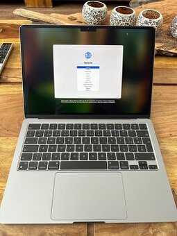 MacBook Air 13 M3 16GB 256GB