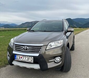 Toyota RAV4 2.0 benzin CVT 4x4 automat, SR-2012 - 148 357 km