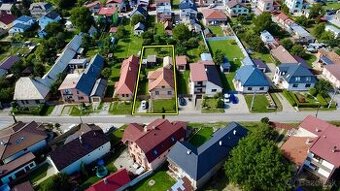 Rodinný dom s priestranným pozemkom 1063 m²