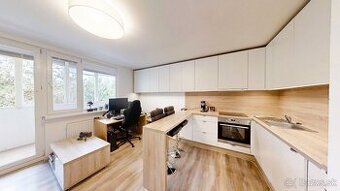 Garsónka s lodžiou–Oravská,ZA