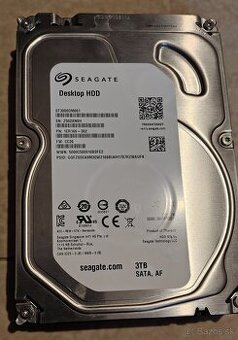 Seagate Desktop 3TB + darček