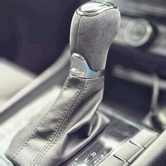 Alcantara / Perforovaná - hlavica DSG ŠKODA