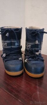Moon boot