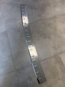 Zadna ochranna lista na naraznik pre VW T5 a T6 nerez