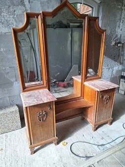Starožitna zrkadlova skrinka