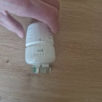 Hlavice na radiátor