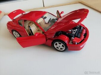 1:18 FERRARI 456 GT cervena, Bburago