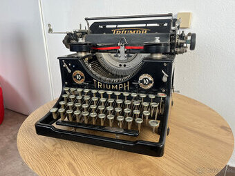 Písací stroj Triumph